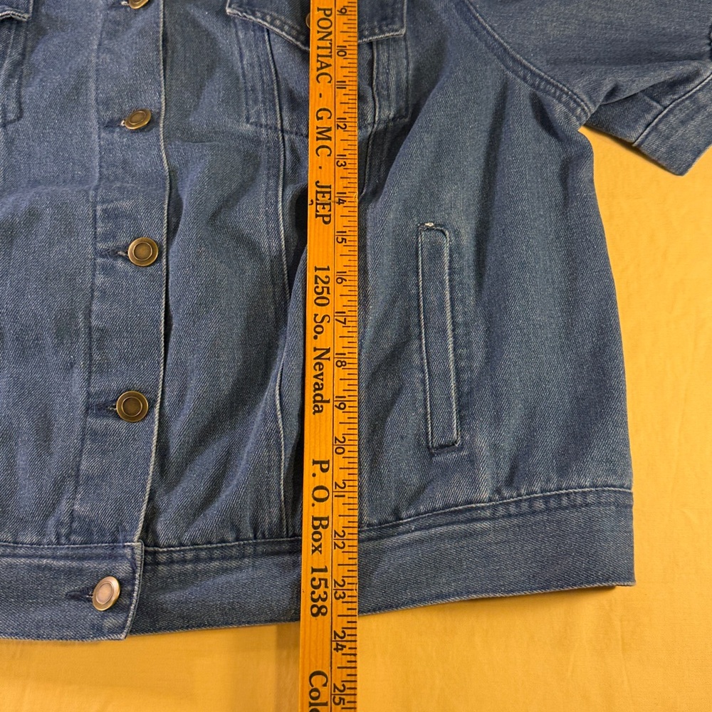 Jessica, London, short sleeve denim jacket, light wash size 18 W - Picture 4 of 6